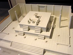 �����t���̉��d�͌^